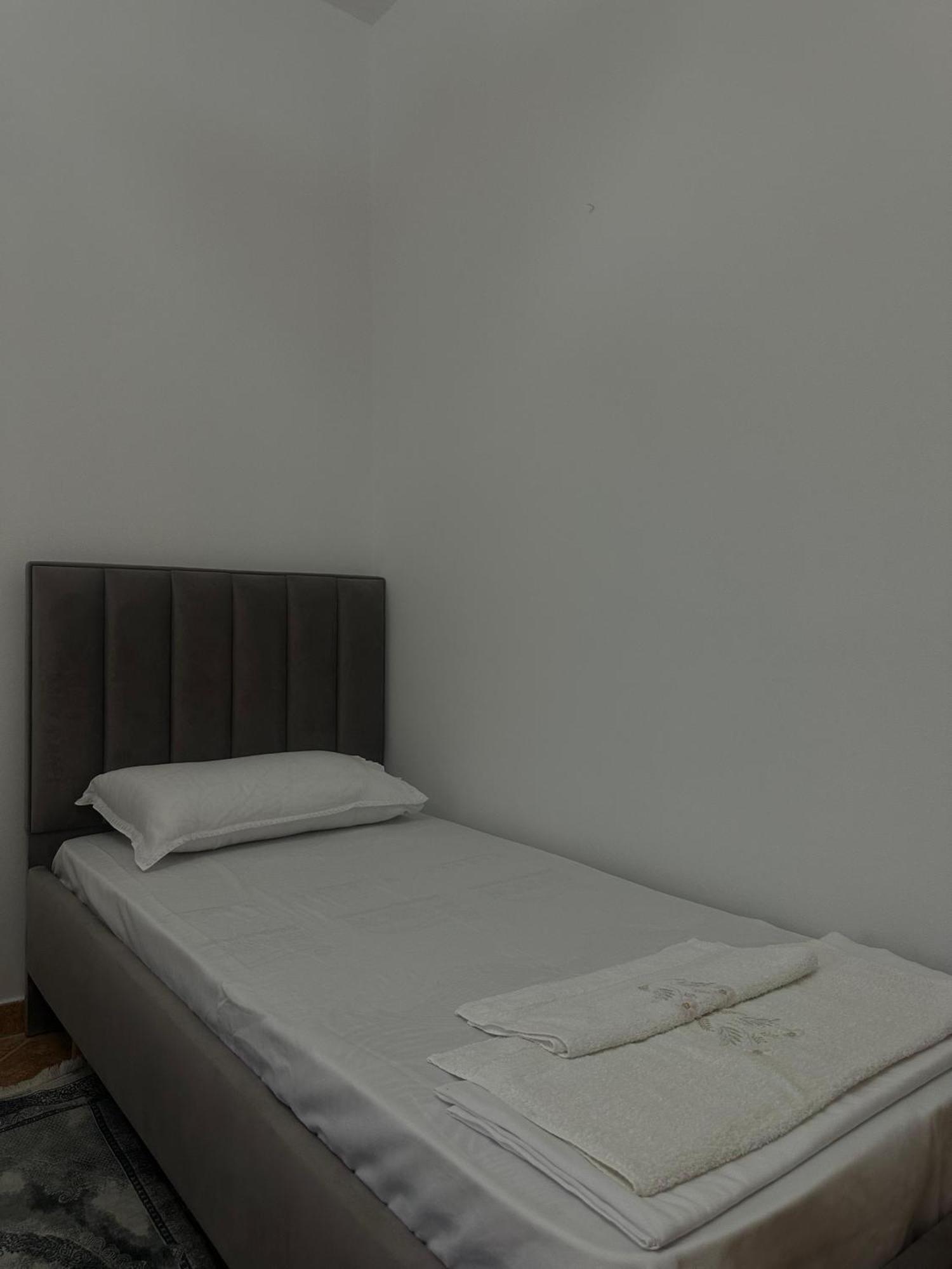 Guest House Lengo Gjirokastra Kültér fotó